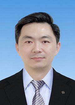 Yong Huang